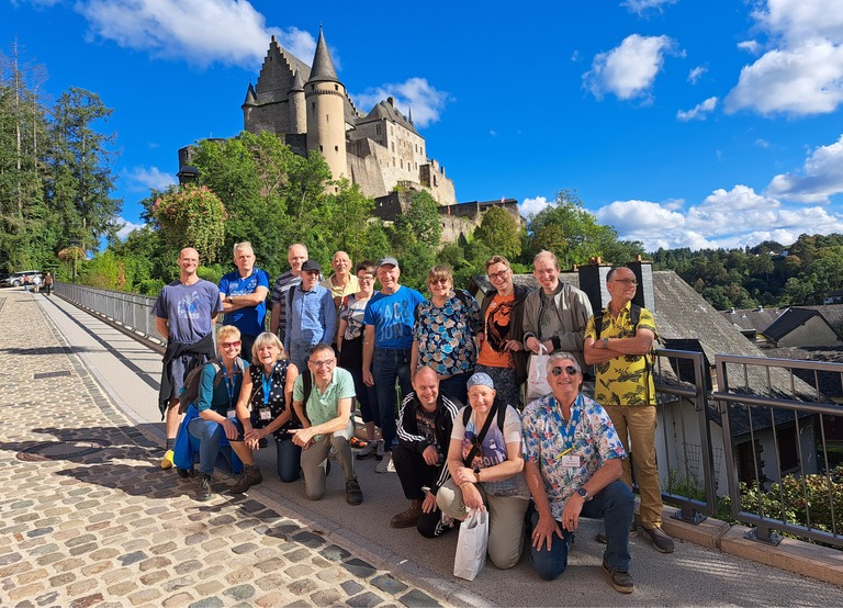 Buitenhof Reizen - Begeleide groepsreizen voor mensen met een verstandelijke beperking - Vianden - Luxemburgse Ardennen - groepsfoto