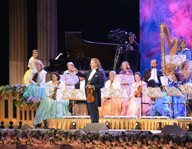 Buitenhof Reizen voor mensen met een verstandelijke beperking - ondernemend - André Rieu kerstconcert - André Rieu met orkest