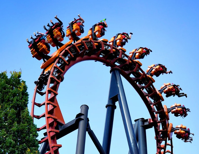 Buitenhof Reizen - actief en adrenaline in België - begeleide groepsreizen voor mensen met een verstandelijke beperking - attractie walibi